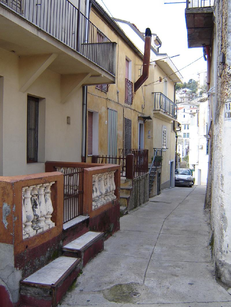 Via_C.colombo